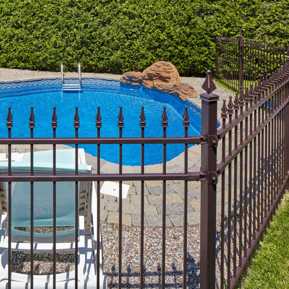 Trusted, Efficient Pool Fence Installation Service & Repair in Shoreline